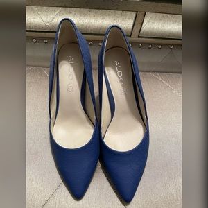Aldo Genuine Leather sz 8.5 Cobolt blue pumps